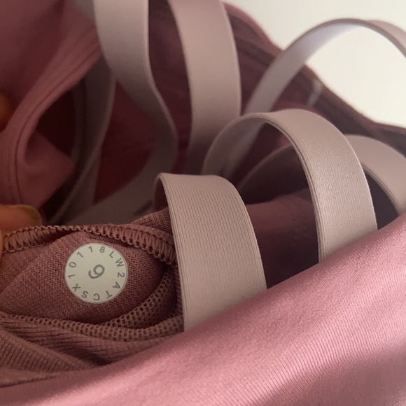 Lululemon 6 Free to be moved bra Quicksand - Picture 4 of 8